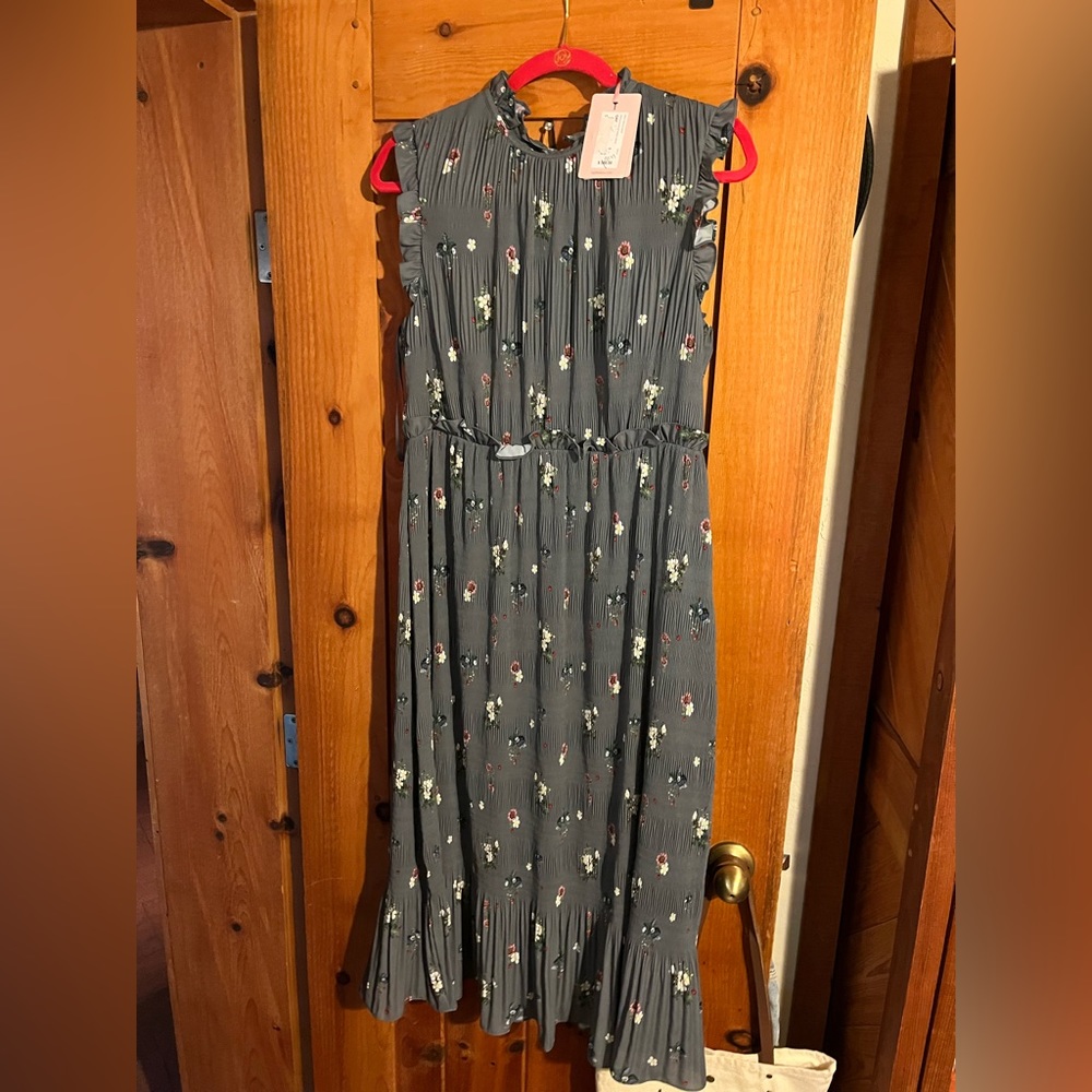 NWT - Ted Baker mid length floral dress Size 3